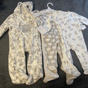 Cozy Elephant Print Kids One Piece Set - Gray and White